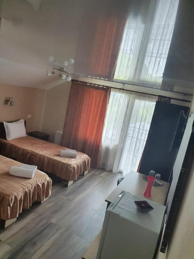 דירות Târgu Jiu Casa Brancusiana מראה חיצוני תמונה