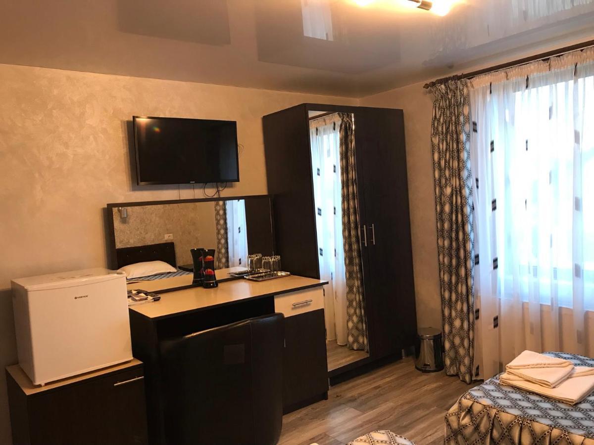 דירות Târgu Jiu Casa Brancusiana מראה חיצוני תמונה